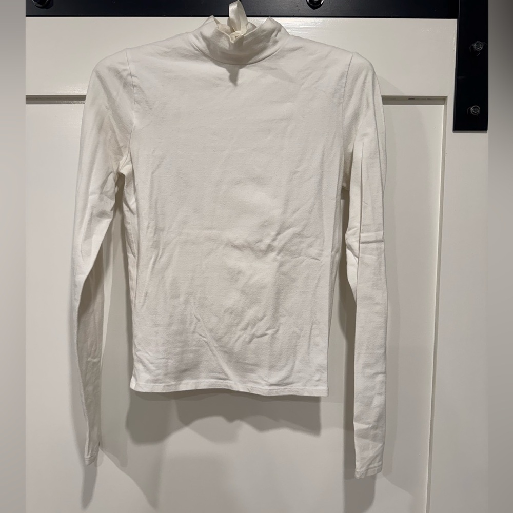 Hollister White Mock Neck Long Sleeve Top